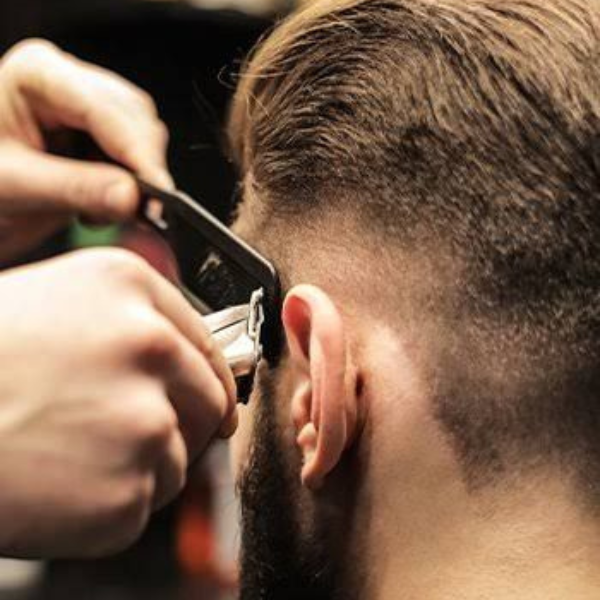 De Quanto em Quanto Tempo Cortar o Cabelo Masculino?